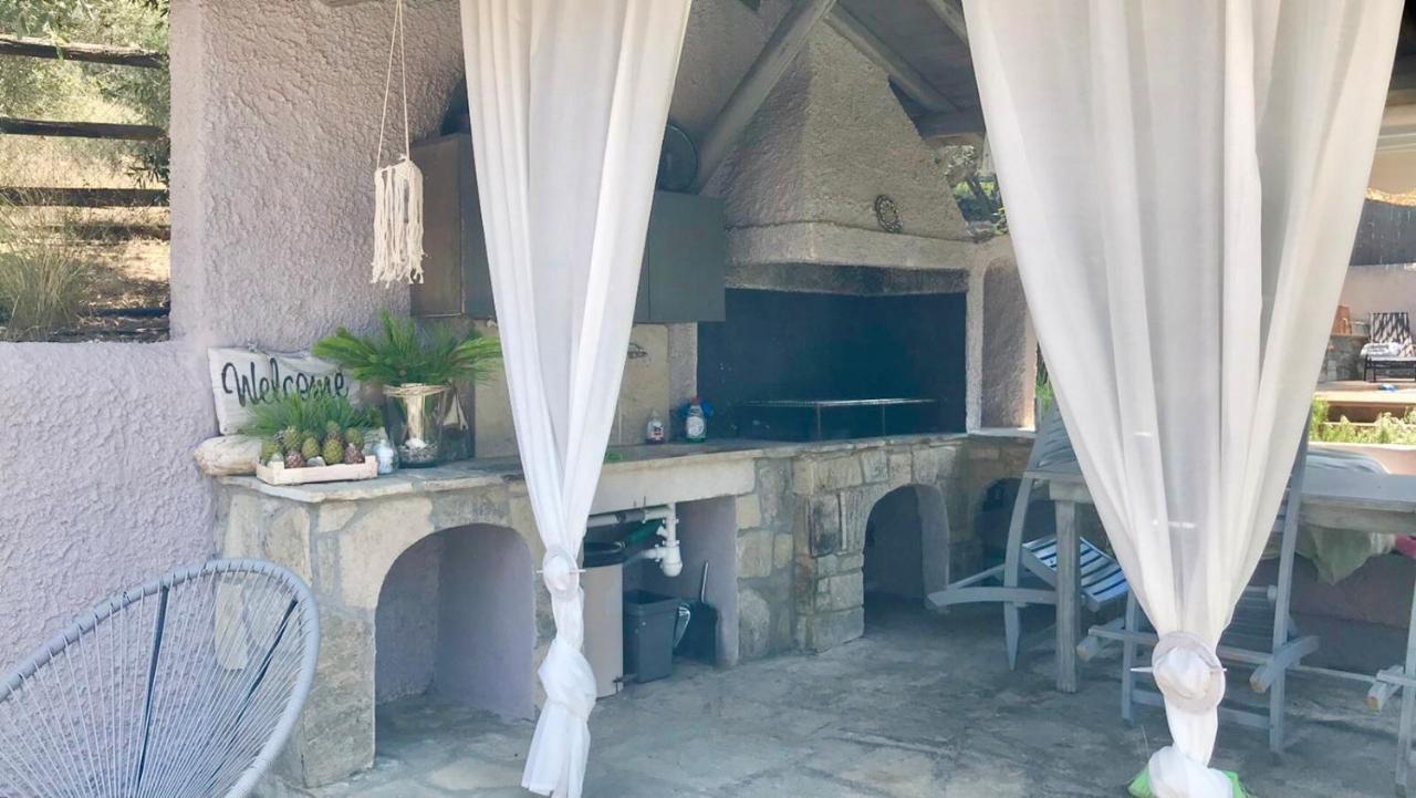 Sea view villa in Olive Garden Nea Kallikrateia Exteriör bild