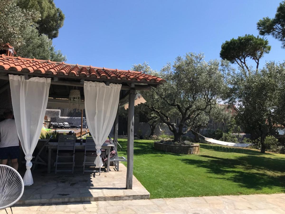 Sea view villa in Olive Garden Nea Kallikrateia Exteriör bild
