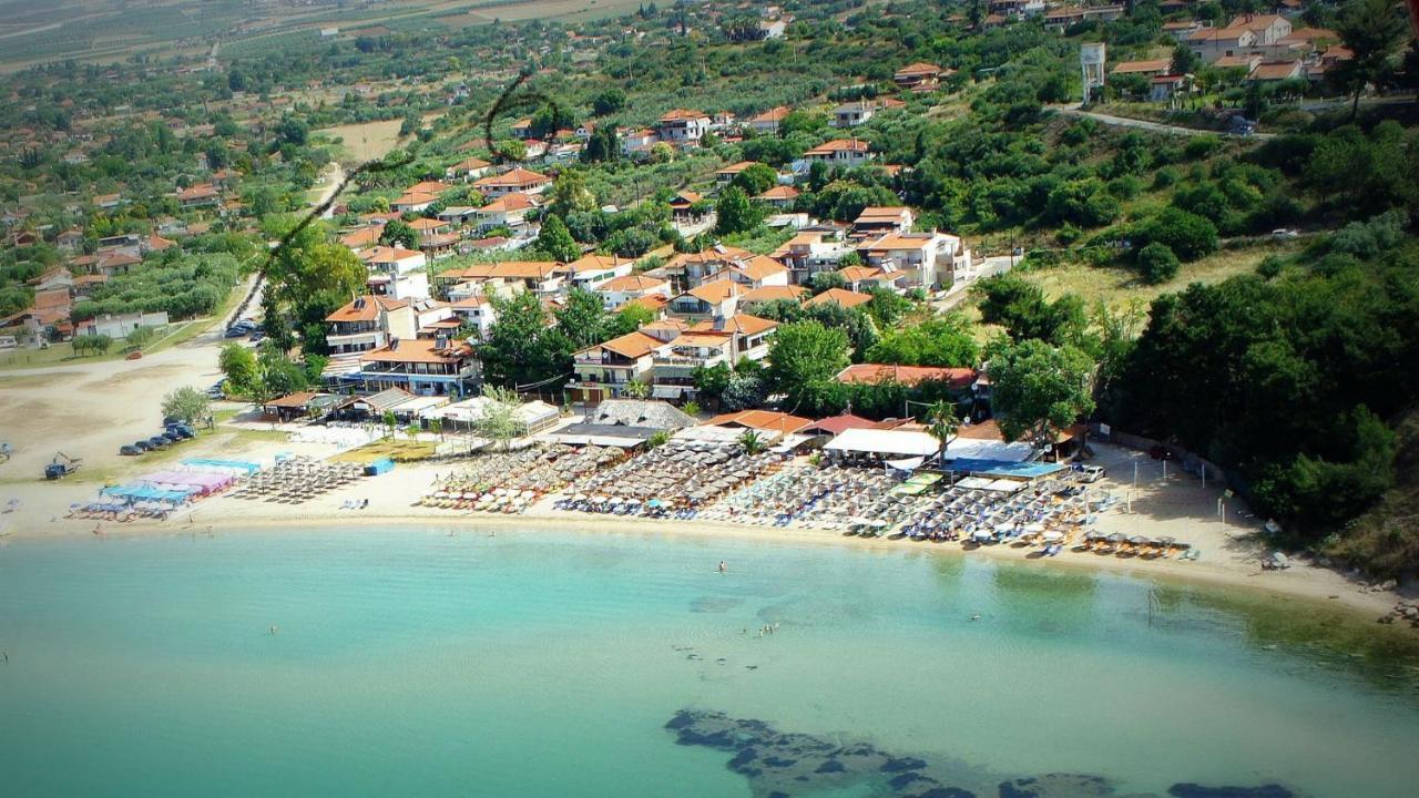 Sea view villa in Olive Garden Nea Kallikrateia Exteriör bild